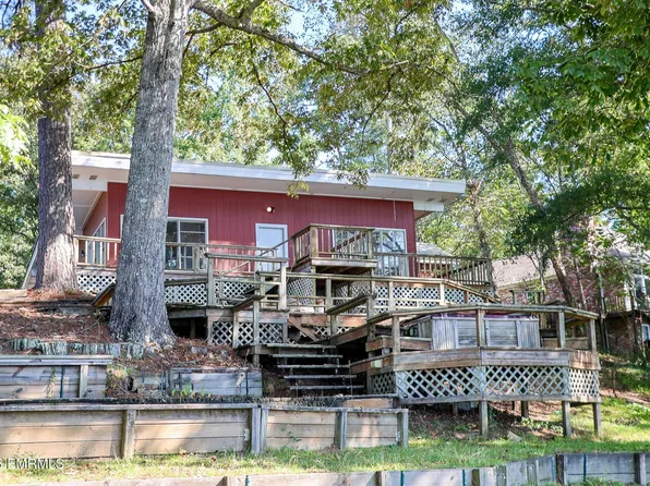 4728 E Crescent Lake Dr, Meridian, MS 39301