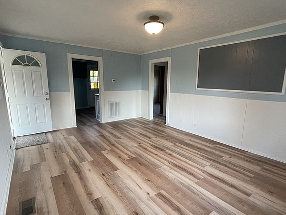 2nd image of 995 W Front St