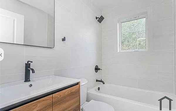 3 bed, $3,400 — Photo 3