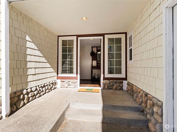 4th image of 46018 276th Ave SE