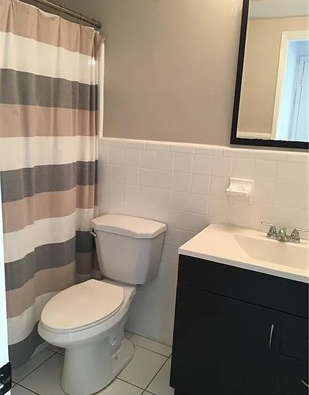 1812 E Oakland Park Blvd #35 — Photo 3