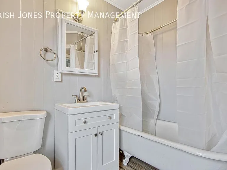 19 Hinman Ave #2 — Photo 2