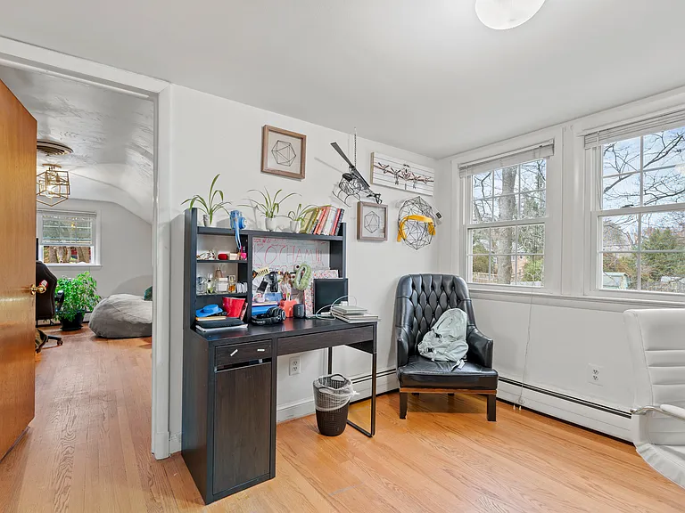 6804 Calverton Dr — Photo 16