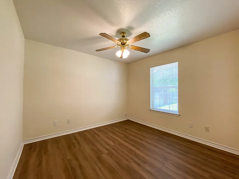 1663 Lantana Cir — Photo 15