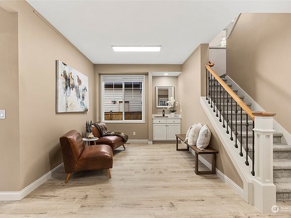 4th image of 6406 Denny Peak Drive SE