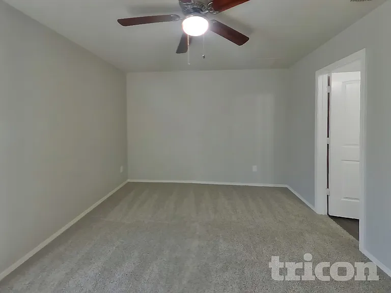 5693 McClelland St — Photo 6