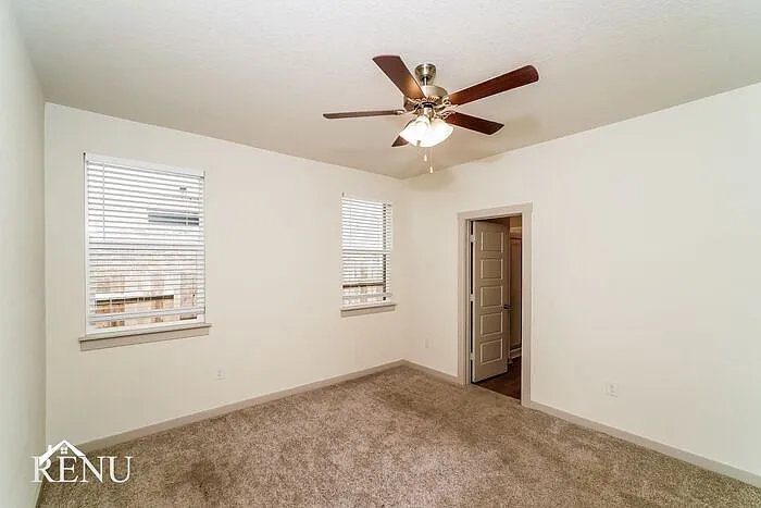13709 McArthur Dr — Photo 10