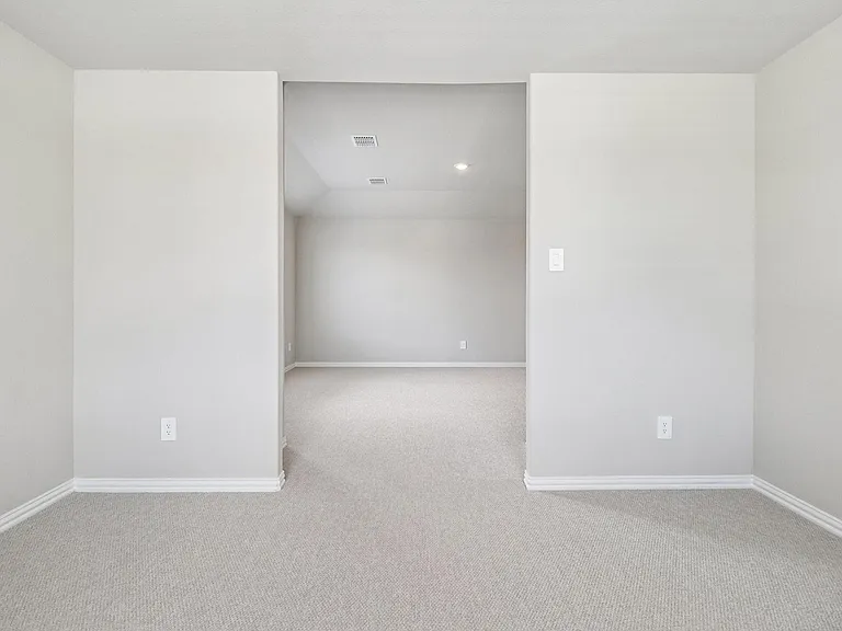 6206 Castamere Dr — Photo 38