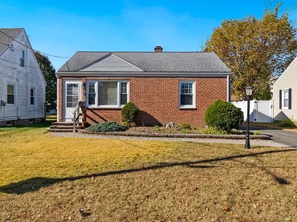 74 Derryfield Ave, Springfield, MA 01118