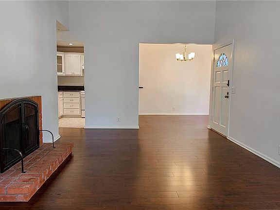5th image of 1322 W Park Western Dr Unit 216