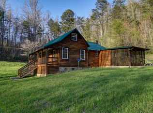 2124 Camp Creek Rd, Whittier, NC 28789
