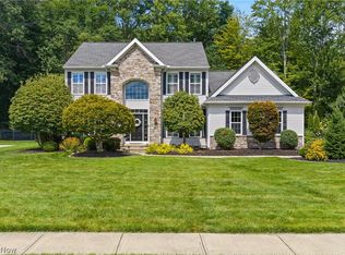 32258 Woodfield Dr, Avon Lake, OH 44012