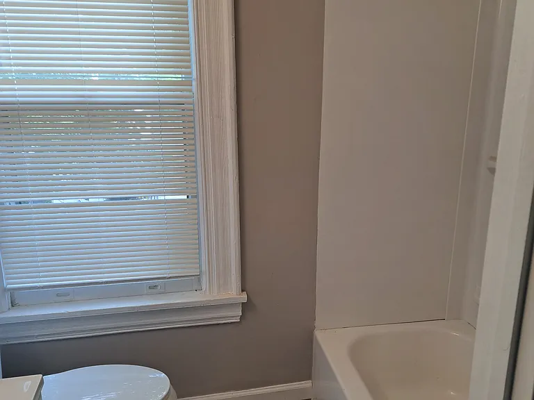 100 Railroad Ave #2 — Photo 7