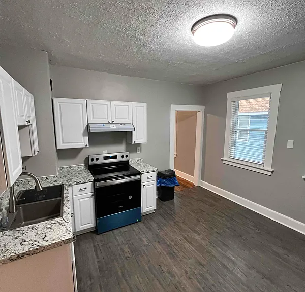 9 Dewey Ave #2 — Photo 1