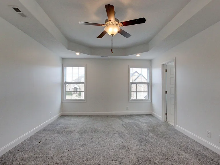 702 Ellie Nat Dr — Photo 22