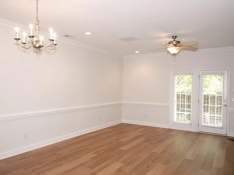 133 Old Grove Ln — Photo 7