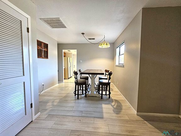 5th image of 1304 S Sunset Ave