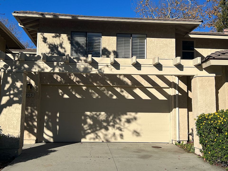 1st image of 855 Sandberg Ln