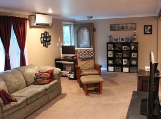 2 Powder Mill Rd, Girardville, PA 17935