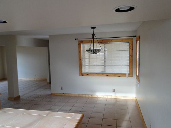 5th image of 4630 E Baltimore Ave