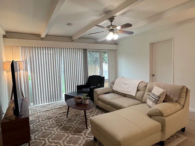 12062 Kathy Ln — Photo 10