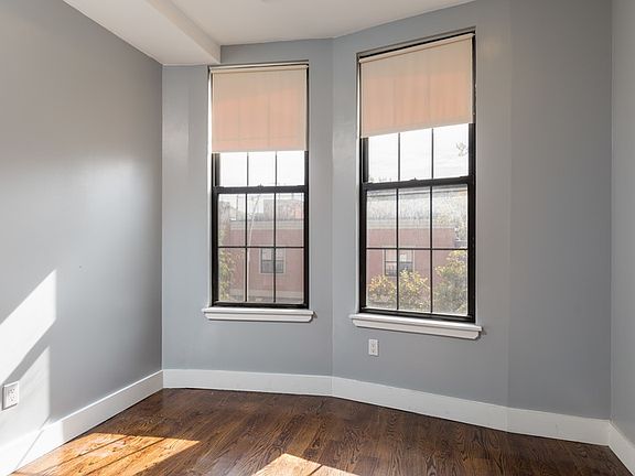 2nd image of 615 Gates Ave APT 2A