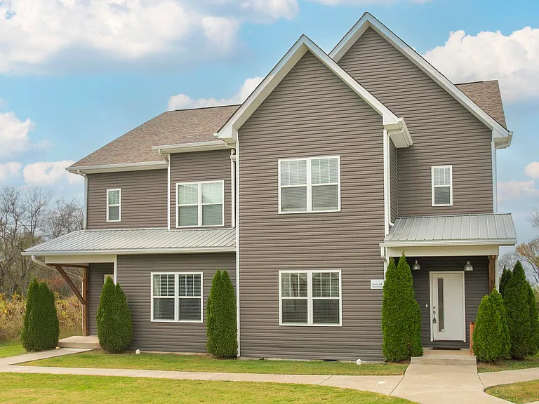 3637 Hydes Ferry Rd — Photo 1