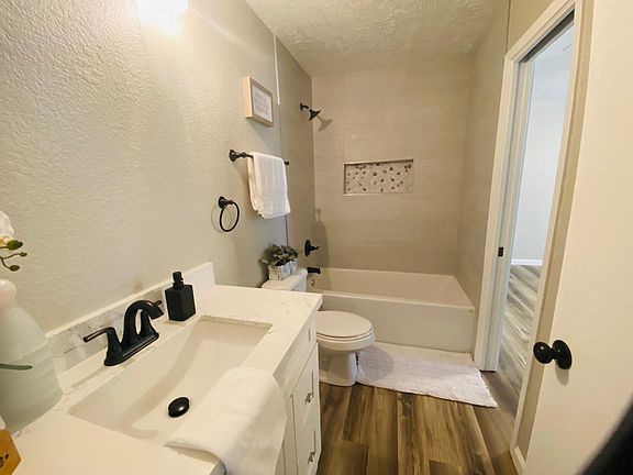 4th image of 5795 Meadow Way