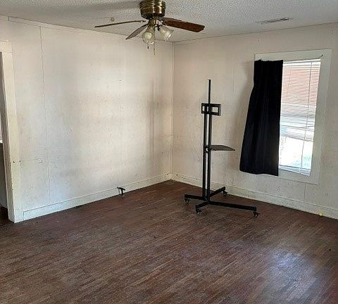 4th image of 5012 S 29th St