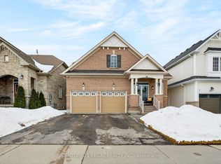 94 Thomas Woodlock St, Clarington, ON L1B0C8