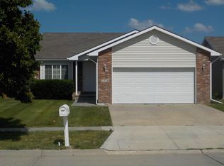 7238 Whitewater Ln, Lincoln, NE 68521