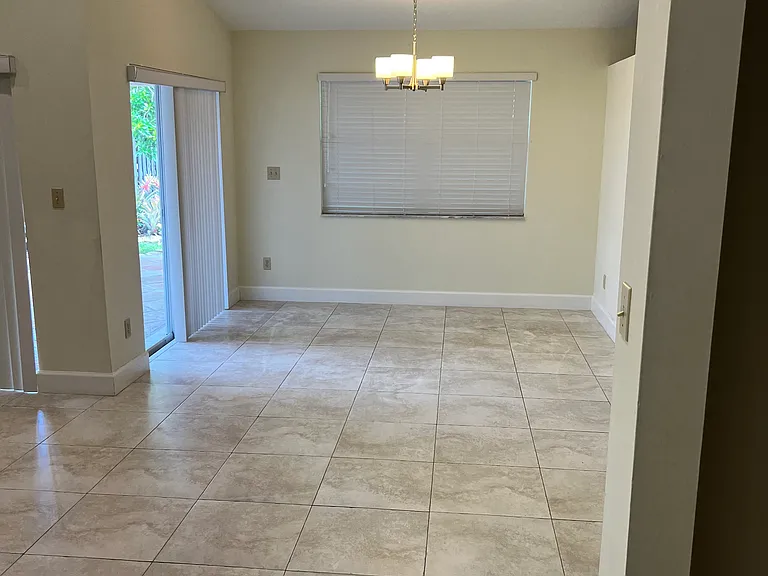 14740 SW 170th Ter — Photo 10