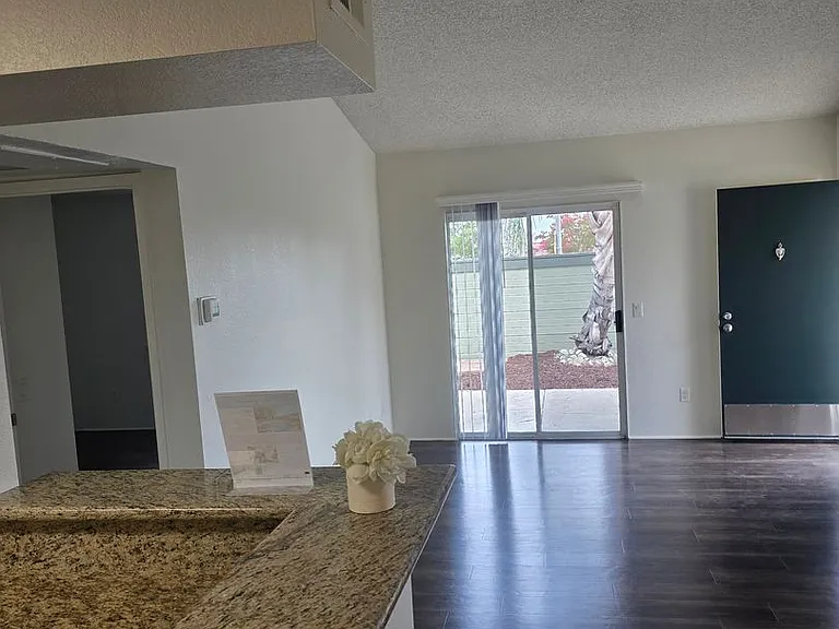 Waterstone Alta Loma Apartments — Photo 70