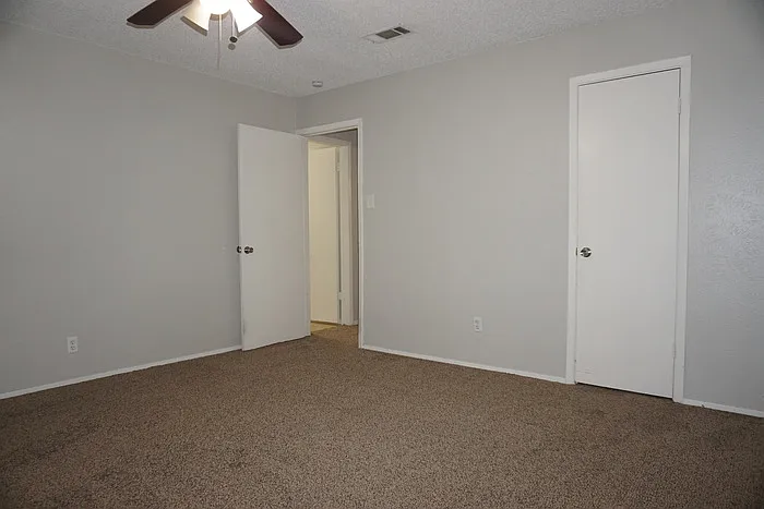 9904 Runnymeade Pl — Photo 7
