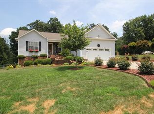 5296 Springhouse Farm Rd, Winston Salem, NC 27107