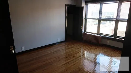 846 W Montrose #604 Photo 1