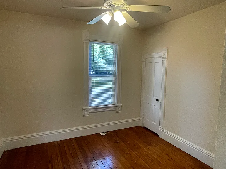 516 S Jefferson St — Photo 5