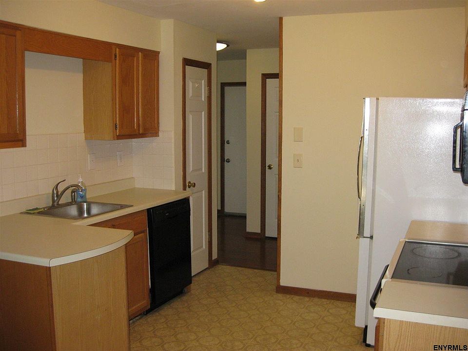 1st image of 535 Elk Cir