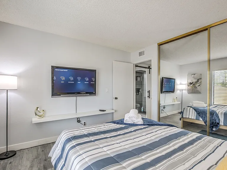 6581 Shelter Ln — Photo 13
