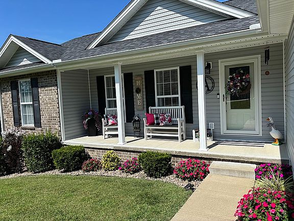 3rd image of 2409 Rooks Branch Rd