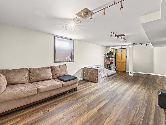 5th image of 4117 N Osceola Ave