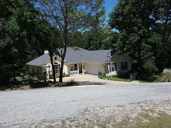2nd image of 6744 Haven Oak Dr