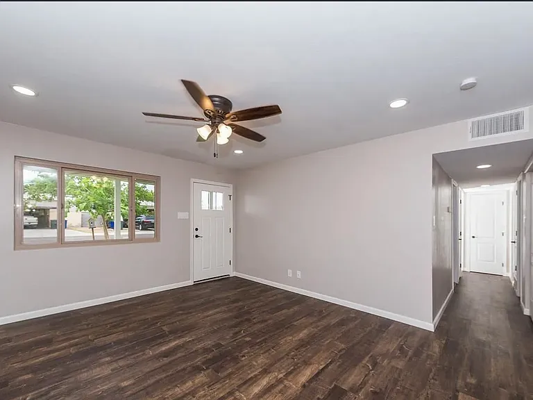 2677 S Beverly Ln — Photo 6