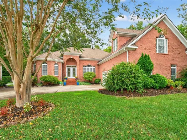 516 Youngstown Ct, Chesapeake, VA 23322