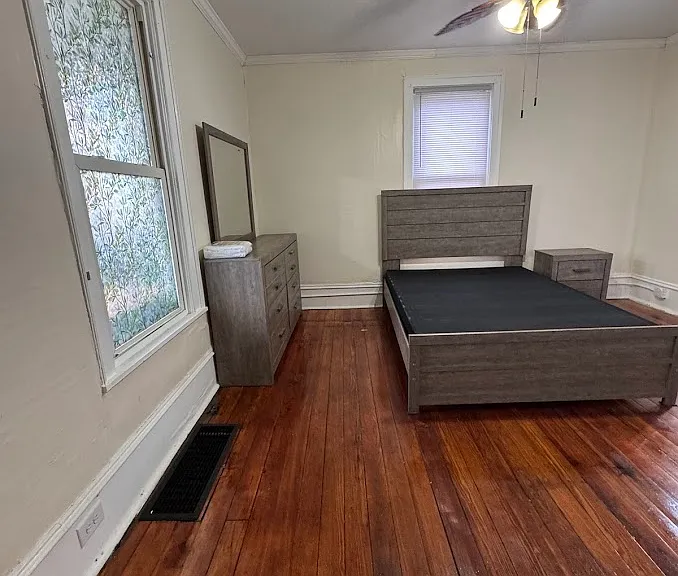 425 W Pine St — Photo 15