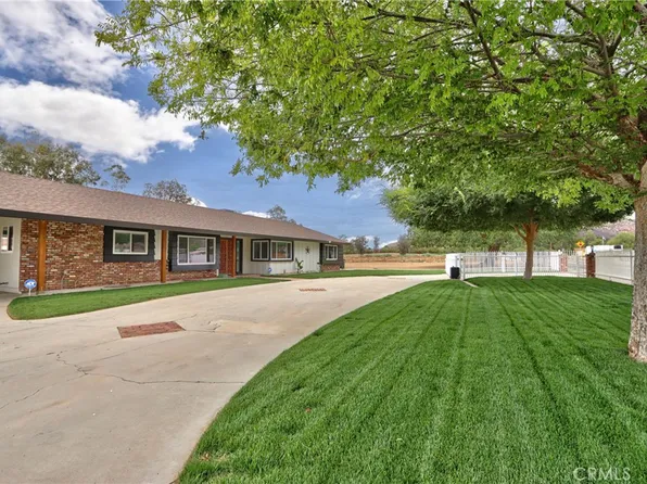 6905 W Devonshire Ave, Hemet, CA 92545
