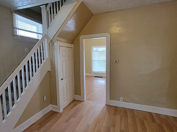 4th image of 26 E Regent St