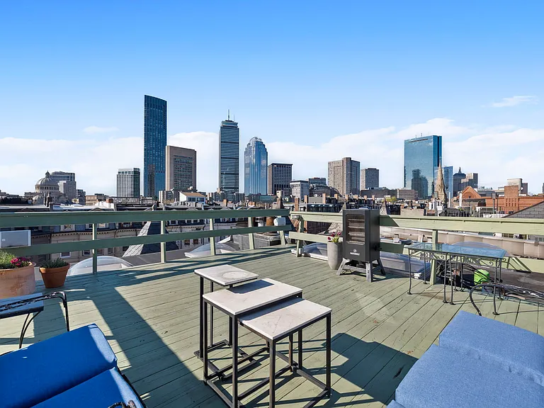 552 Columbus Ave #Penthouse 6 — Photo 1