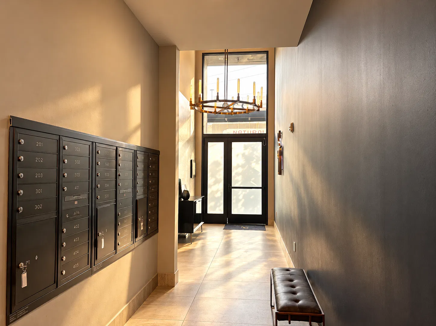 1 bed, 514 sqft, $3,988 — Photo 3