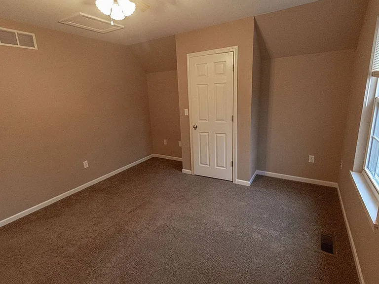 1530 Florence Dr — Photo 13
